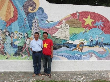 Hành trình của lá cờ gắn gốm lớn nhất Việt Nam tại đảo Trường Sa  - ảnh 2